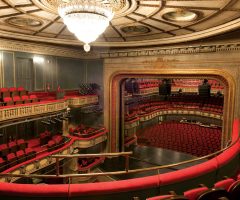 b_21004_or__theatro7